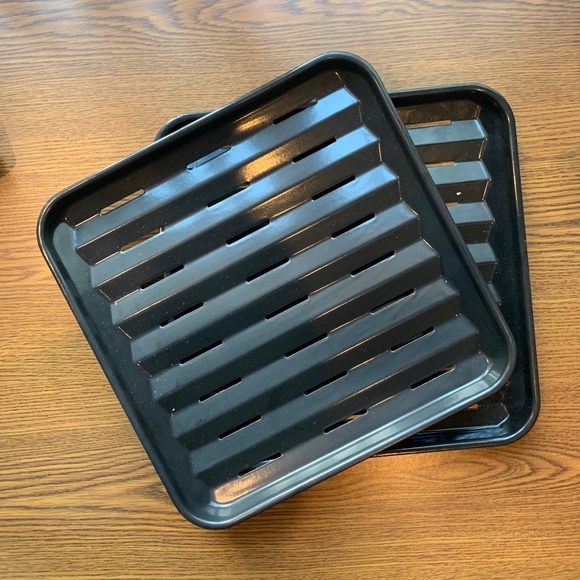 Breville Kitchen Two Breville 2 Inch Square Enamel Broiler Racks